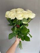 9 белых роз, 50 см